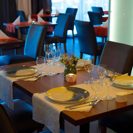 Wellness Vinnay מלון 3*